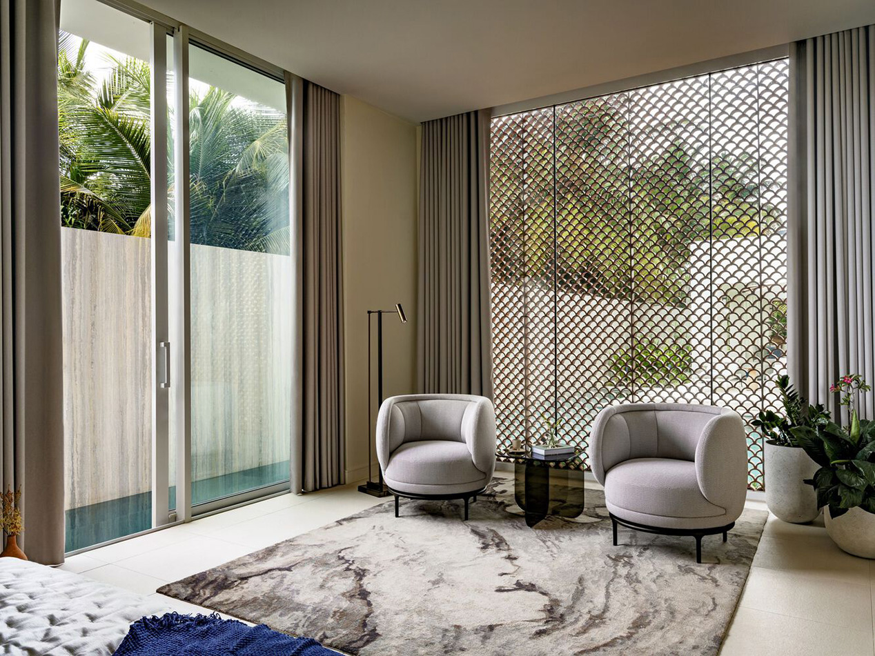 Biệt thự Brisana tại Puerto Rico – không gian nhiệt đới cải tạo bởi Paul Raff Studio với terracotta scallop, ánh sáng tự nhiên và vườn liên kết.