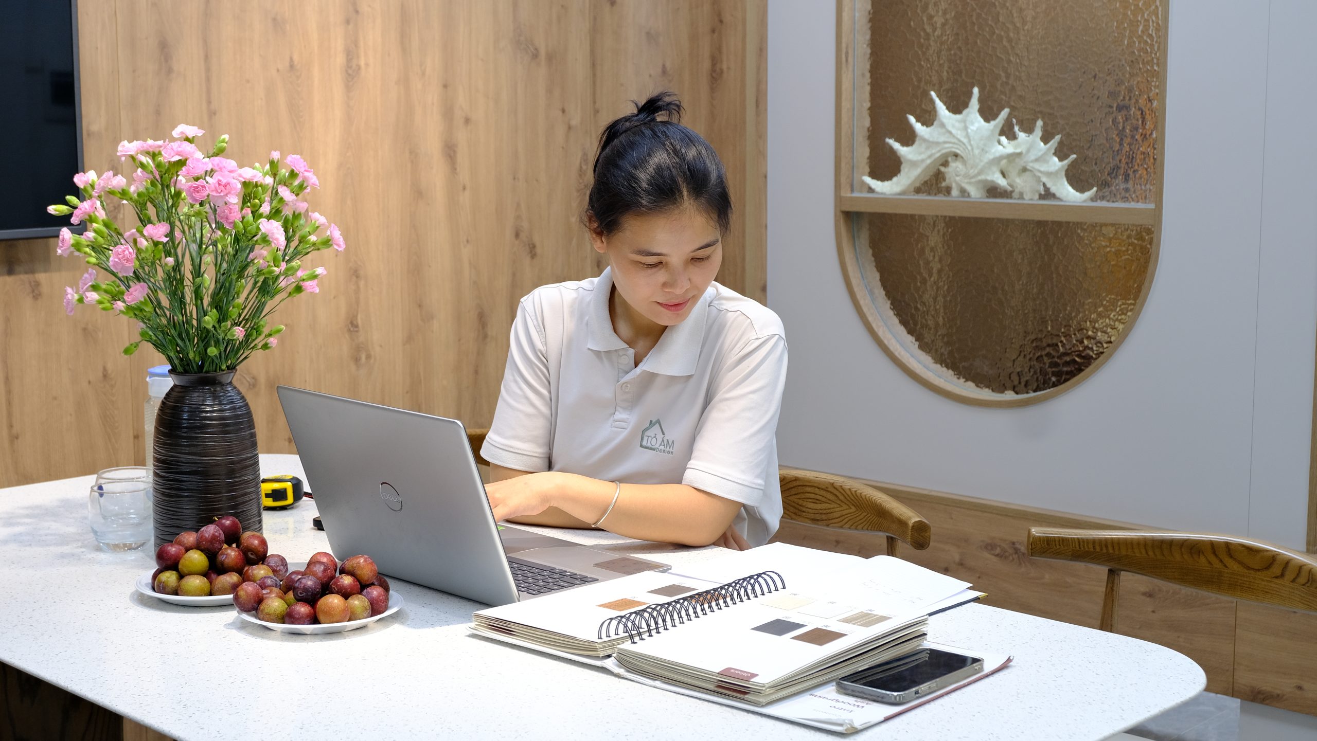 Mrs. Nguyễn Thị Hằng