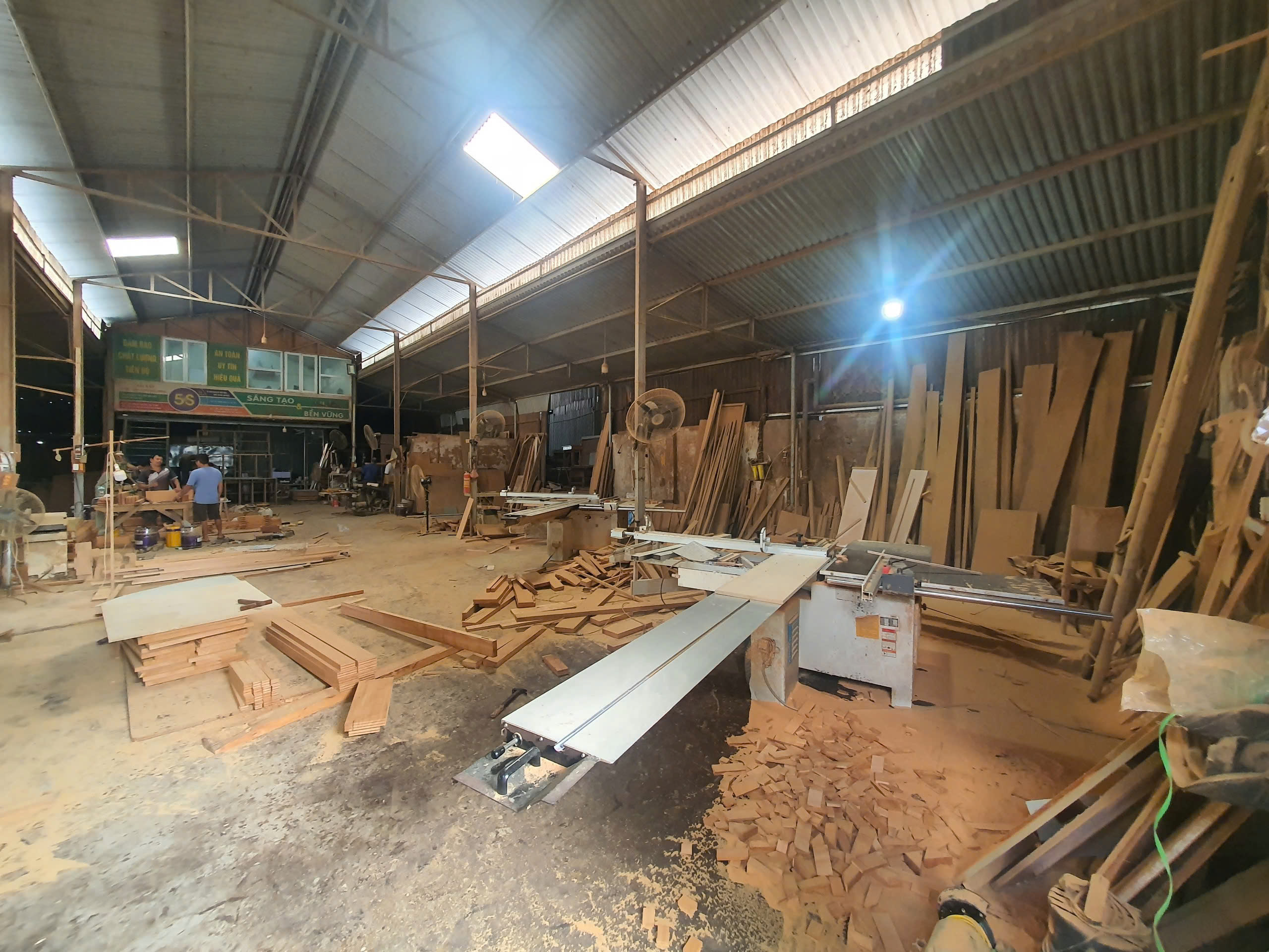 Xưởng Gỗ tự nhiên 1 - Bắc Giang