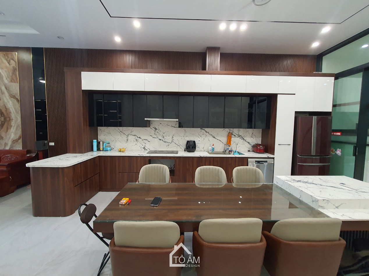 Khu bếp ăn: Tiện nghi – gọn gàng – truyền cảm hứng - Hoàn thiện Nhà phố Hiện đại 3 tầng tại Tiên Yên - Tổ Ấm Design