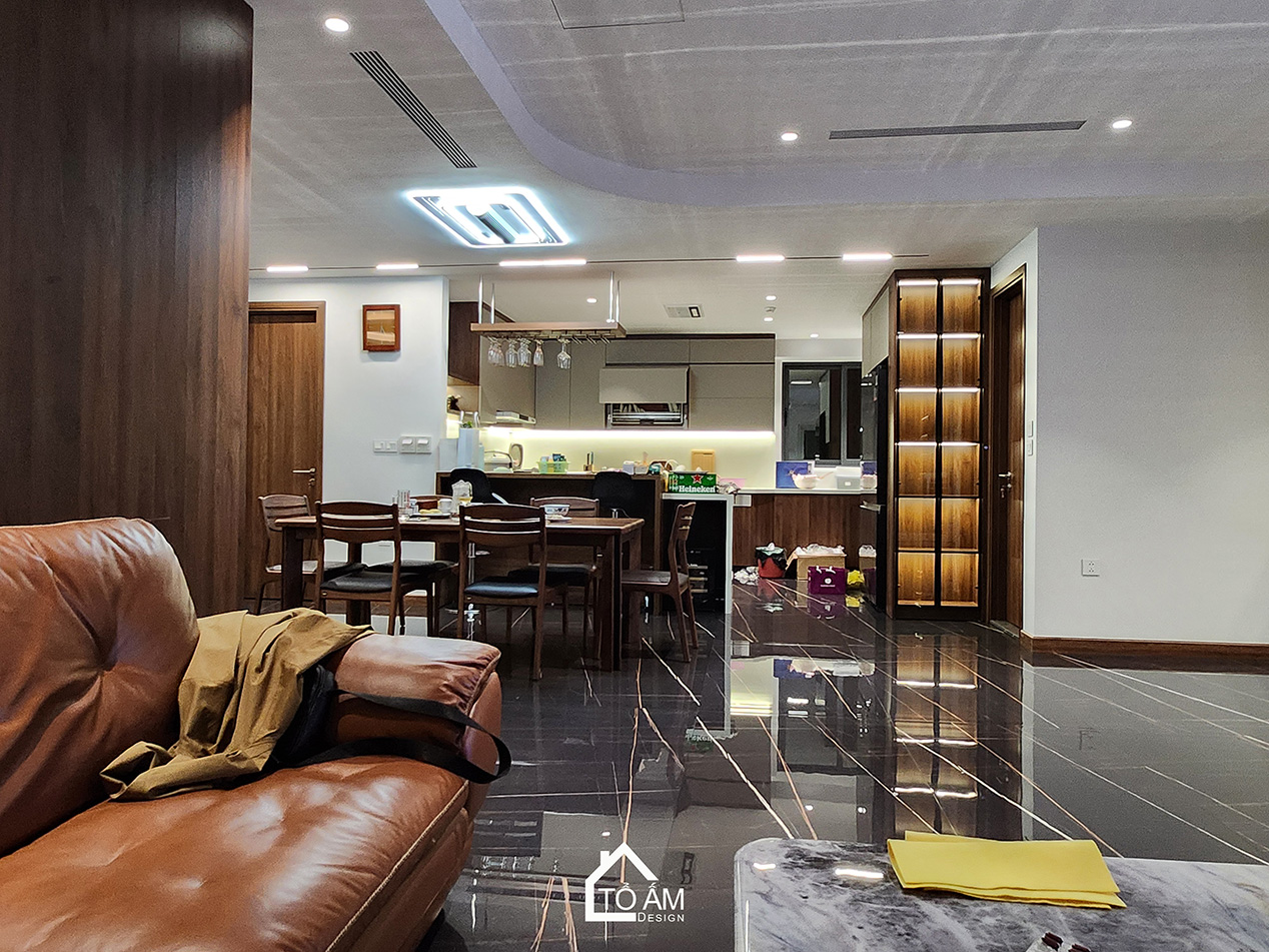 Phòng khách: Sự đối lập tinh tế tạo nên chiều sâu sang trọng - Hoàn thiện Chung cư 2 ngủ tại Tòa Ciputra, Tây Hồ - Tổ Ấm Design 