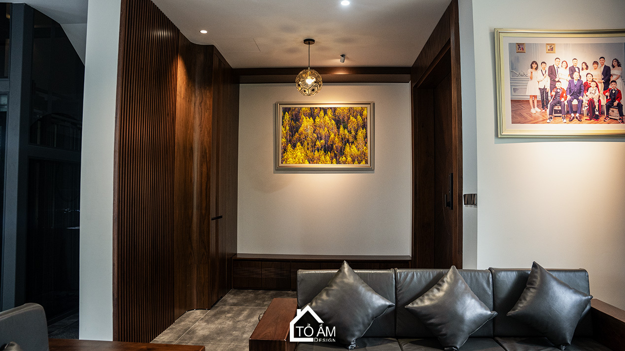 Phòng khách Biệt thự Gỗ Sồi Ecopark: Dấu ấn của sự sang trọng và bình yên - Hoàn tiện công trình Biệt thự Gỗ Sồi Mỹ Ecopark - Tổ Ấm Design