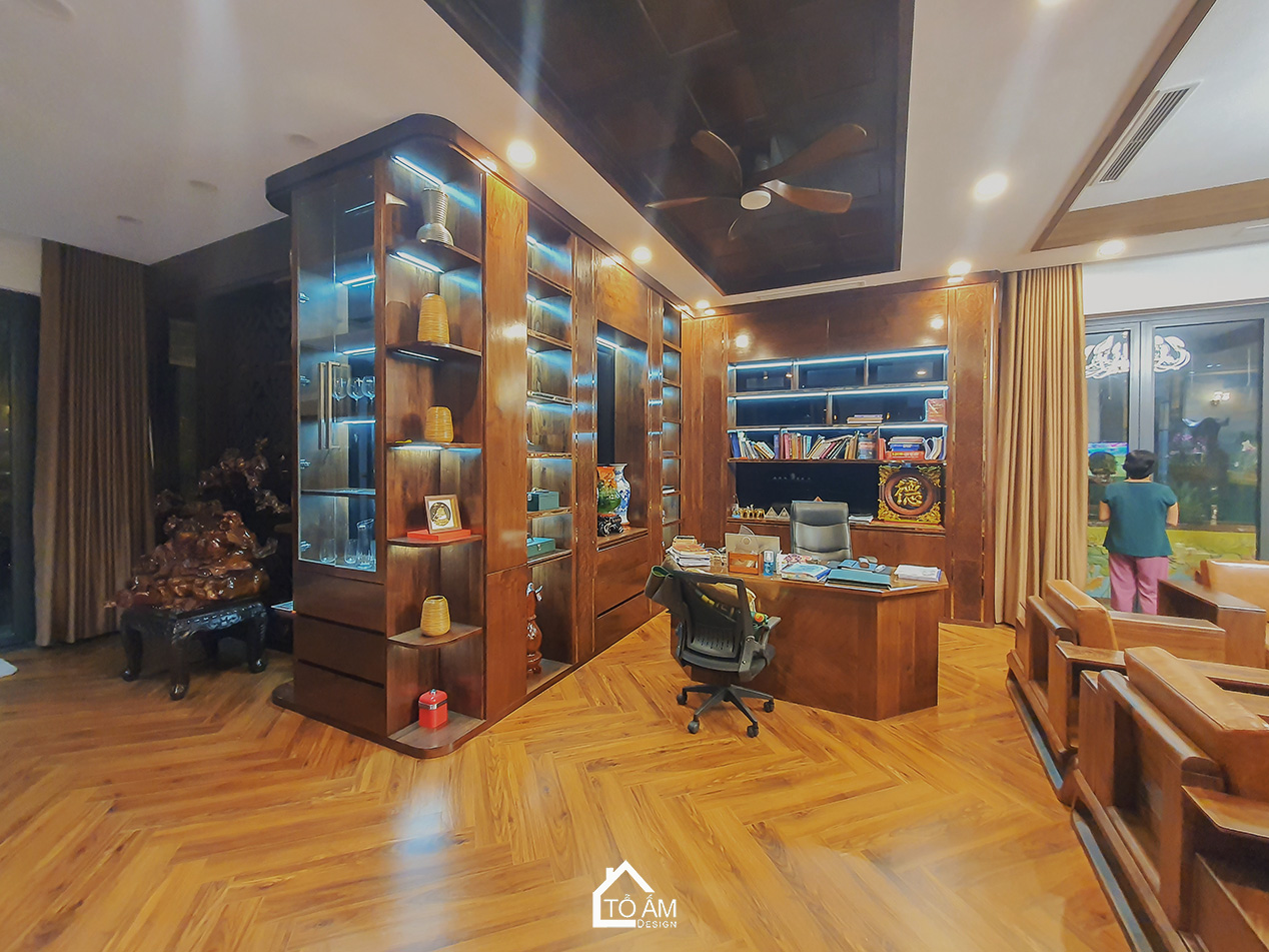 Không gian làm việc Penthouse Gỗ Tự Nhiên, Gỗ óc chó Sang Trọng - Hoàn thiện công trình Penthouse Gỗ Tự Nhiên chú Vui tại Hòa Lạc - Tổ Ấm Design