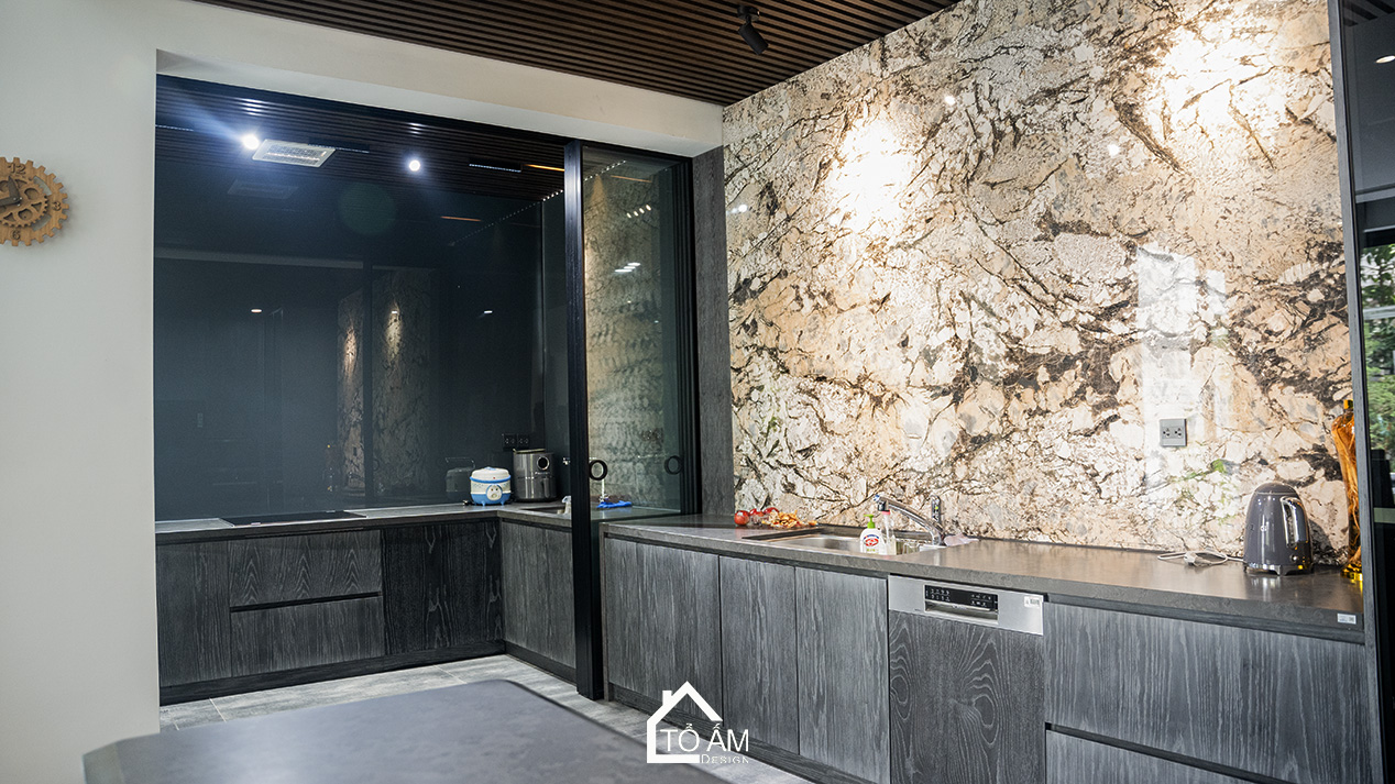 Phòng bếp & phòng ăn Biệt thự Gỗ Sồi Ecopark: Ấm cúng – hiện đại – rất “đời sống” - Hoàn thiện công trình Biệt thự Gỗ Sồi Mỹ Ecopark - Tổ Ấm Design