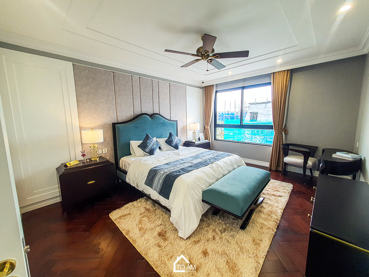 Tầng 4: Phòng ngủ Master 3 – Sự riêng tư và chuẩn mực thẩm mỹ  – Hoàn thiện Công trình Nhà mẫu SHG9M tại Vinhomes Golden Avenue Móng Cái - Không gian nhà phố chữa lành - Tổ Ấm Design