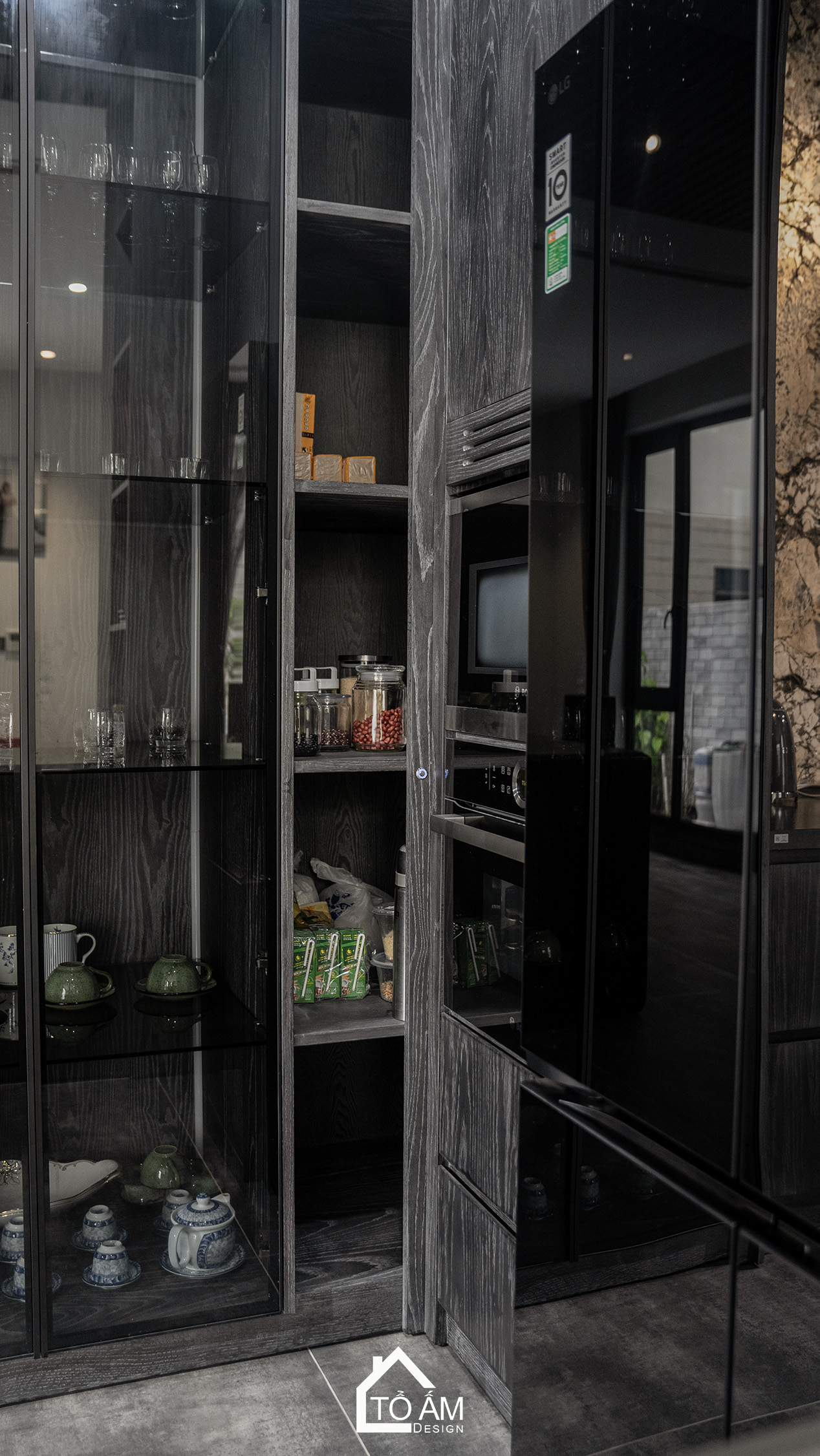 Phòng bếp & phòng ăn Biệt thự Gỗ Sồi Ecopark: Ấm cúng – hiện đại – rất “đời sống” - Hoàn thiện công trình Biệt thự Gỗ Sồi Mỹ Ecopark - Tổ Ấm Design