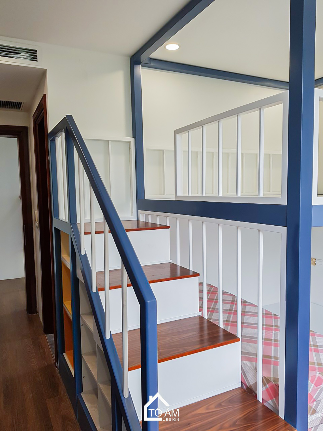 Phòng ngủ bé trai Gỗ gõ đỏ sang trọng phong cách Tân Cổ Điển - Biệt thự Gỗ gõ đỏ sang trọng – Tổ Ấm Design