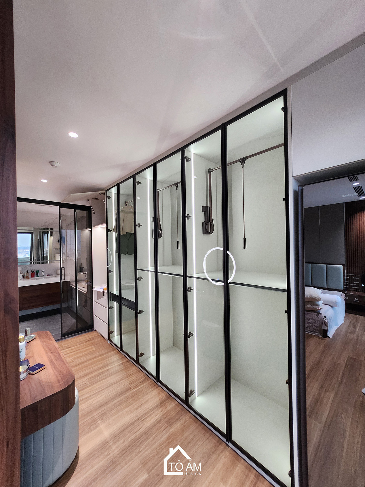 Phòng ngủ Master: An trú cảm xúc sau một ngày dài - Hoàn thiện Chung cư 2 ngủ tại Tòa Ciputra, Tây Hồ - Tổ Ấm Design 