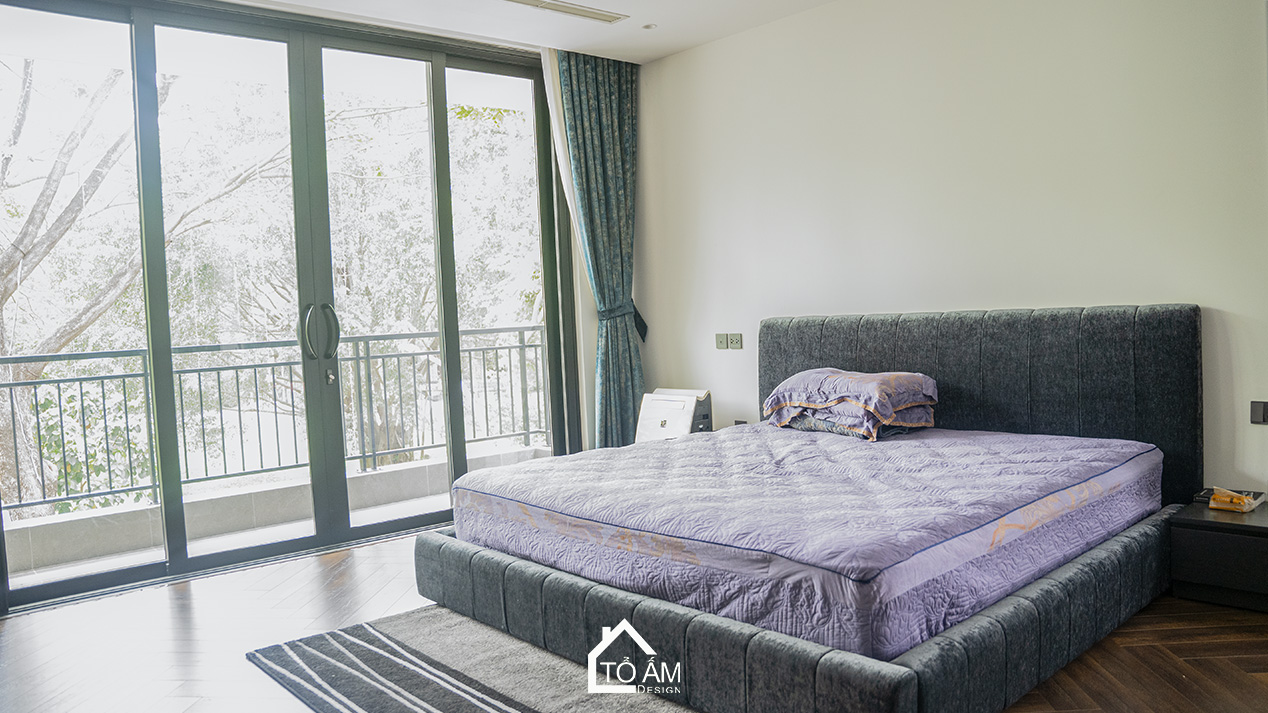 Phòng ngủ Master & khu thay đồ Biệt thự Gỗ Sồi Ecopark: Riêng tư – sang trọng – sâu lắng - Hoàn thiện công trình Biệt thự Gỗ Sồi Mỹ Ecopark - Tổ Ấm Design