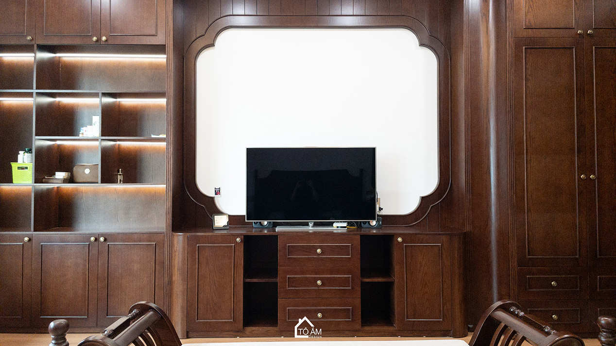 Phòng ngủ Master: Tĩnh tại – Riêng tư – Đậm chất Đông Dương  - Hoàn thiện công trình Biệt thự sân vườn Đông Anh - Tổ Ấm Design