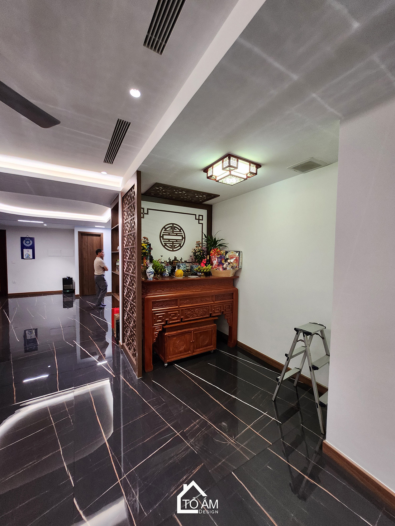 Không gian thờ: Trang nghiêm và chuẩn mực - Hoàn thiện Chung cư 2 ngủ tại Tòa Ciputra, Tây Hồ - Tổ Ấm Design 